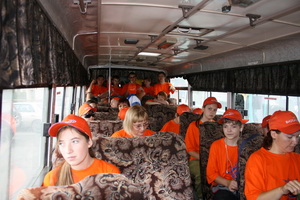 Участники экспедиции на острове Путятина в 2007 году