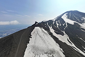 Наступает самый сложный этап восхождения - штурм конуса вулкана. Авачинская Сопка